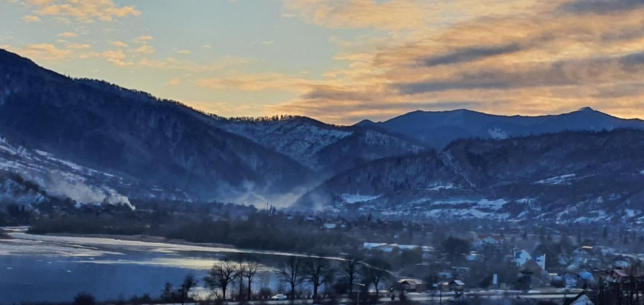 Casa Yla Villa Piatra Neamţ Esterno foto