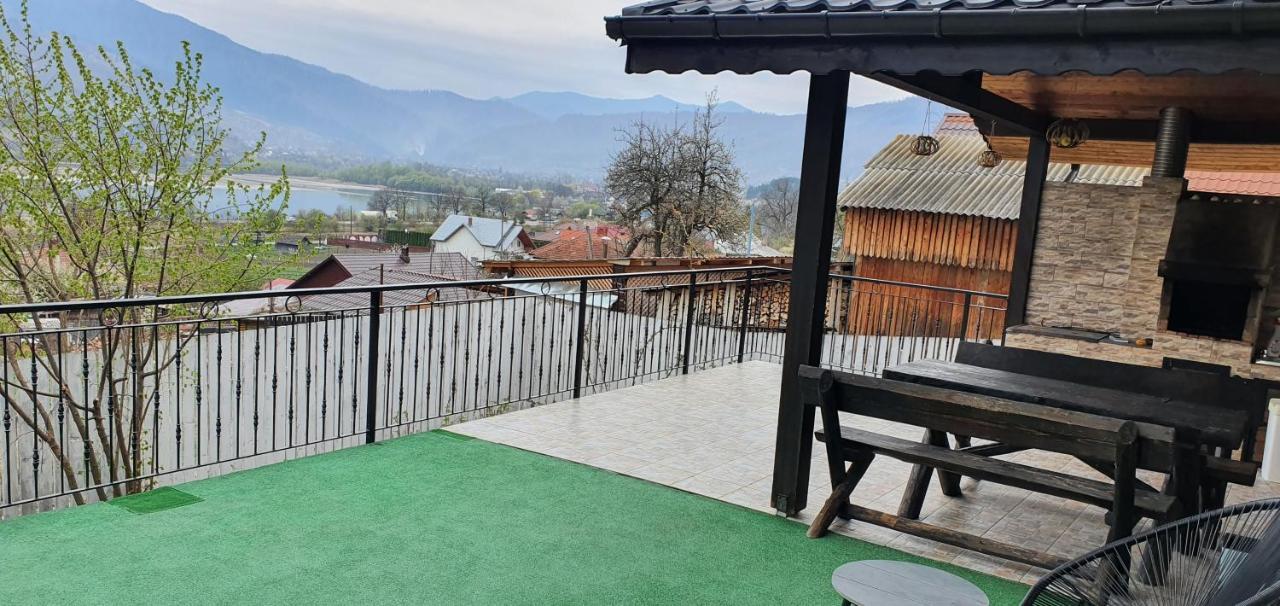 Casa Yla Villa Piatra Neamţ Esterno foto