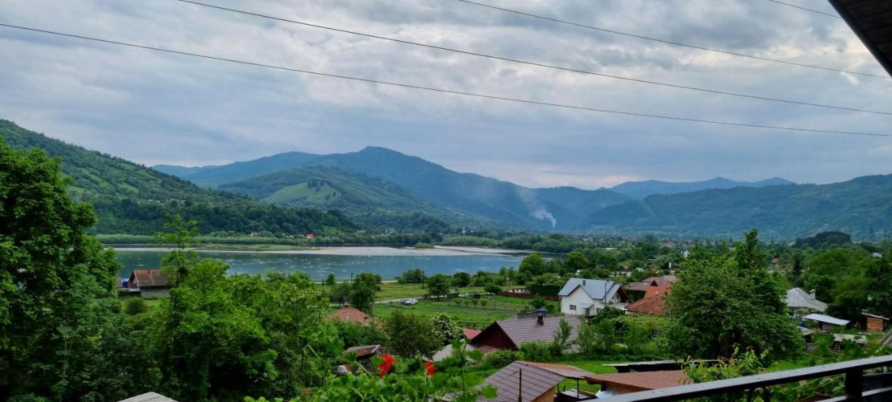 Casa Yla Villa Piatra Neamţ Esterno foto