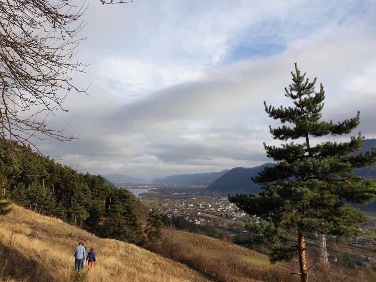 Casa Yla Villa Piatra Neamţ Esterno foto